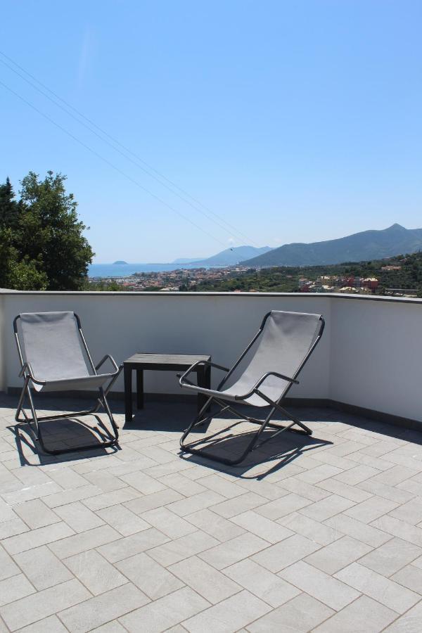 Apartmán Abelia 4 Pietra Ligure Exteriér fotografie